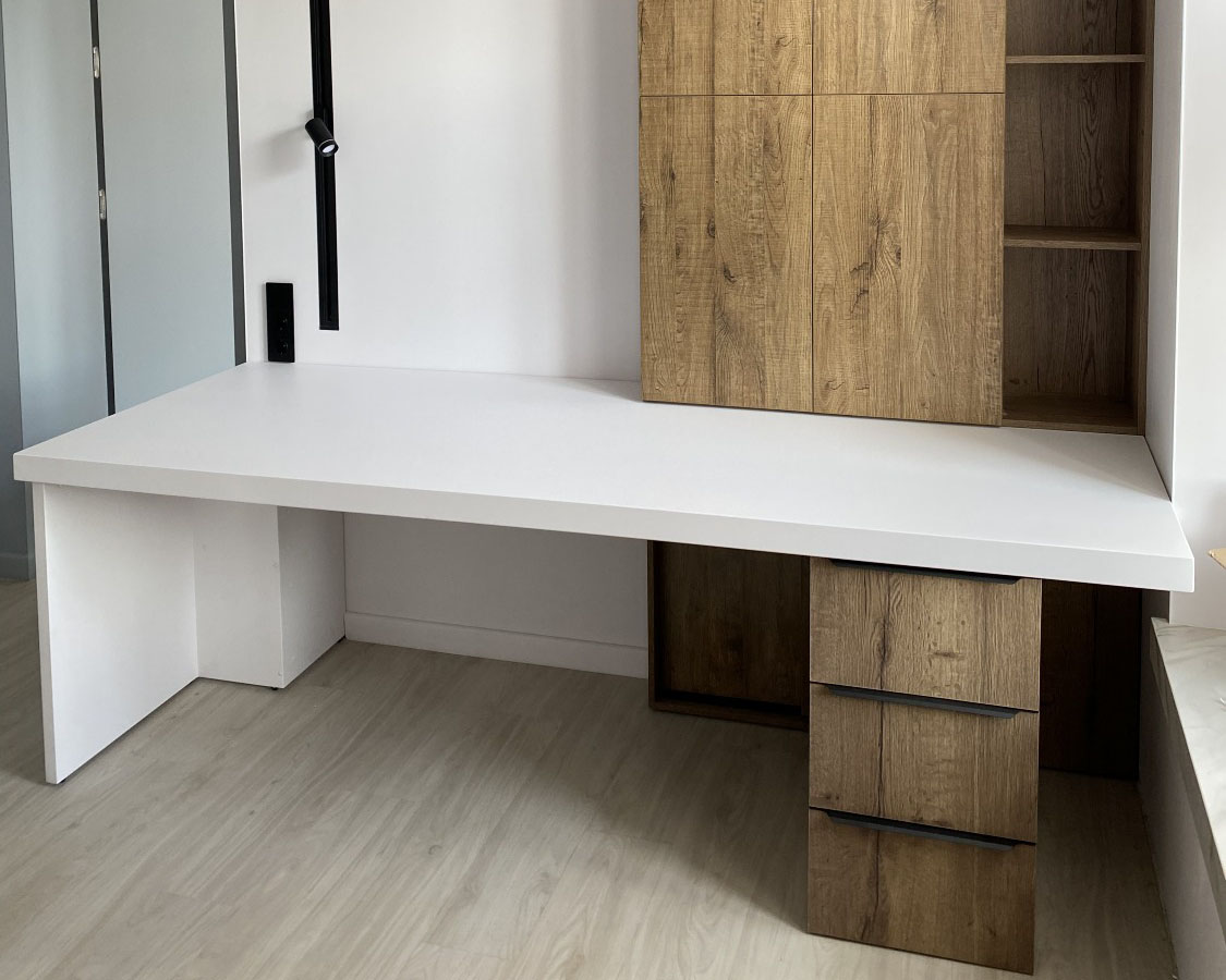 Стол с надстройкой ул. Солнечная