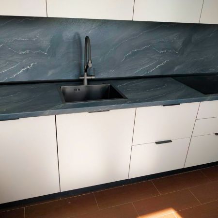  5265114500686791750 121