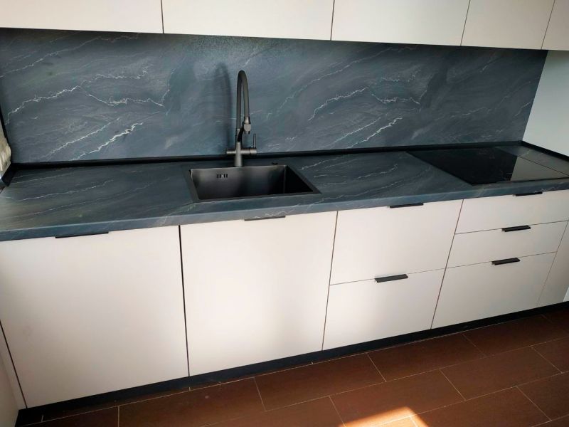  5265114500686791750 121